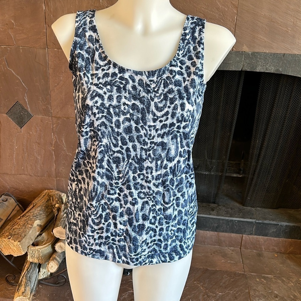 Chicos womens leopard tank top size 0
